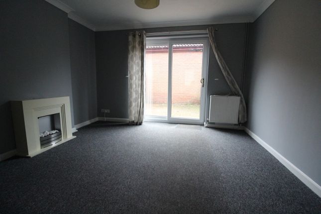 12, Mackender Court, Scunthorpe photo 2