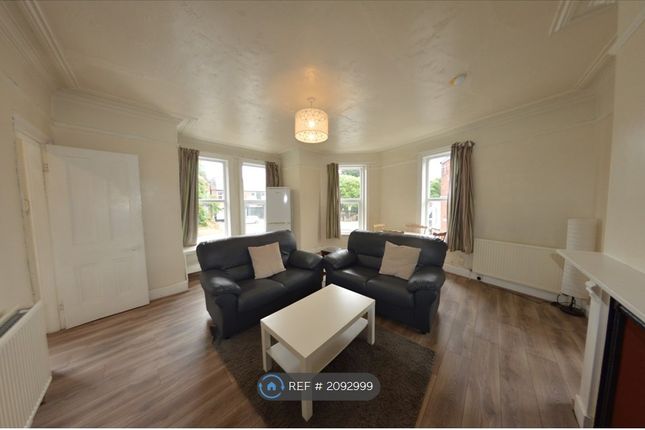 Thumbnail Flat to rent in Victoria Road, Leeds