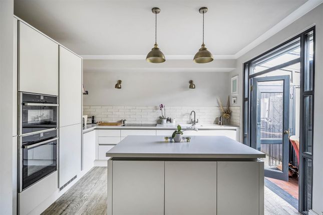 Kitchen II.Jpg
