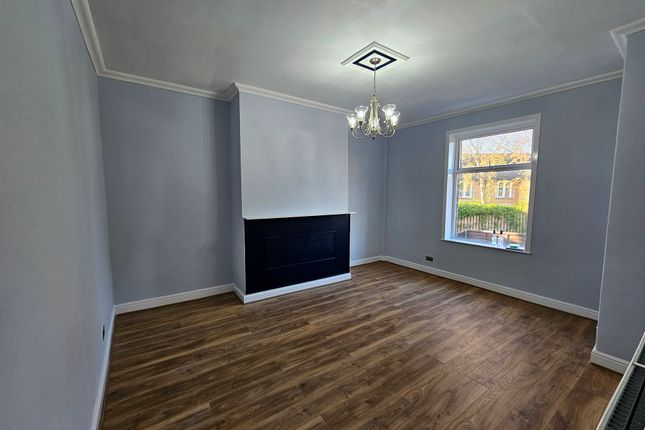 Batley Road , Heckmondwike photo 5