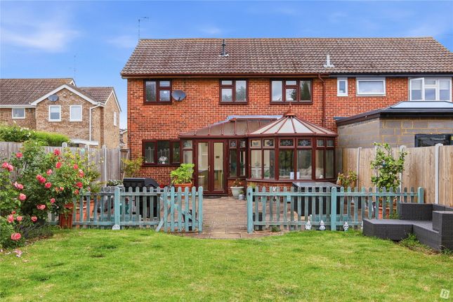 14, Saltcoats, South Woodham Ferrers photo 4
