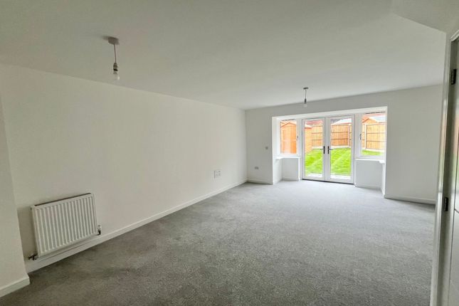 7, Milton Keynes photo 3