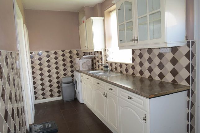 27, Queensway, Newcastle Upon Tyne photo 2