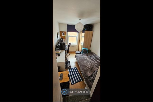 Flat to rent in St. Ronans Road, Portsmouth