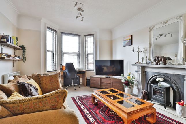 32 Glen Road photo 2