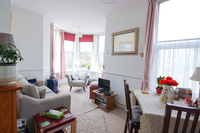 4, Towers House, 1, Park Avenue, Bedfordshire photo 2