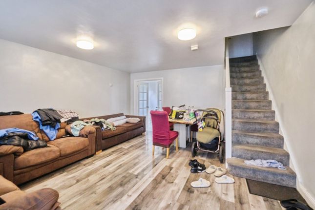 3, Glebe Street, Walsall photo 4