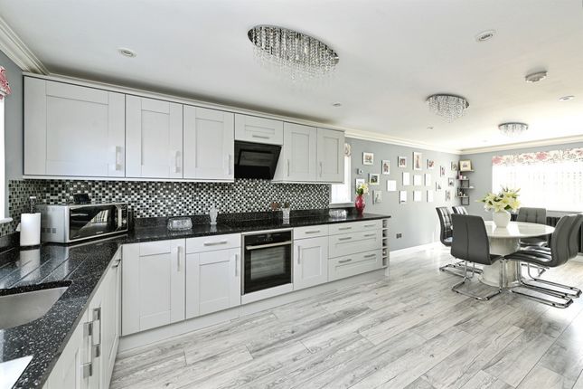 19, Civray Avenue, Downham Market photo 4