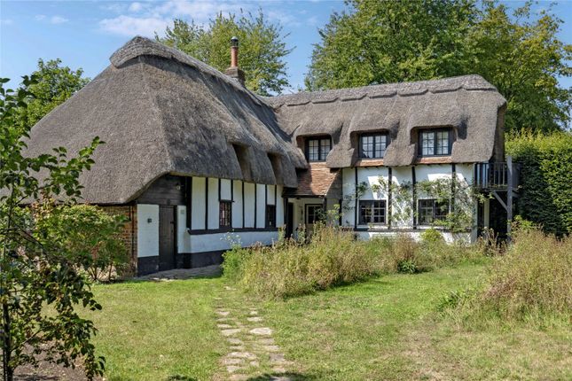 Thatch,, Toweridge, Buckinghamshire photo 4