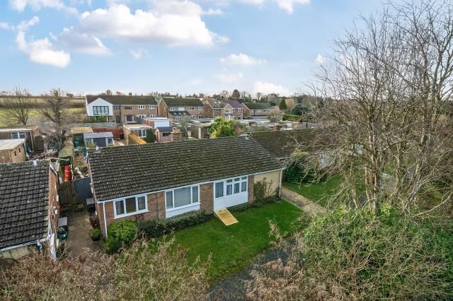19 DASHWOOD RISE, Duns Tew, Bicester photo 2