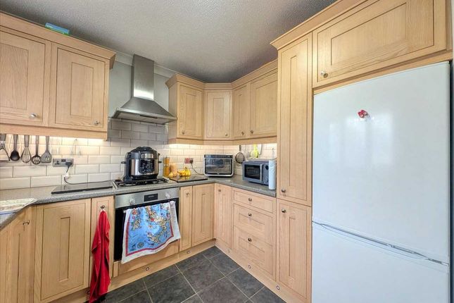 39, Clover Drive, Colchester photo 3