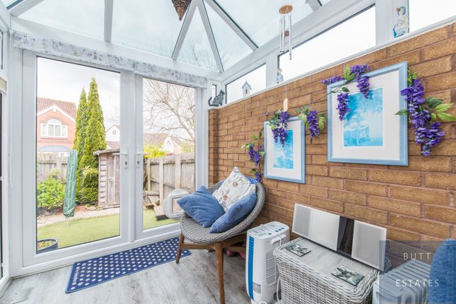 5 Oak Close, Exeter photo 3