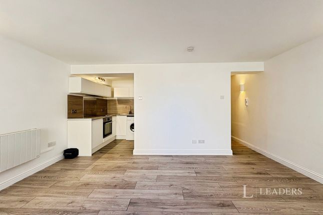 Flat 4, St. Annes House, 49, Buckingham Place, East Sussex photo 3