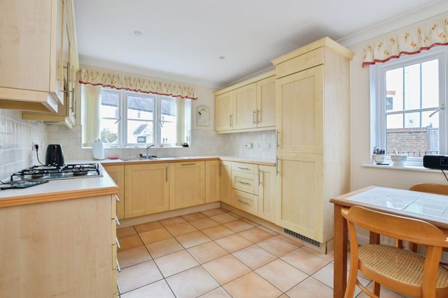 11, Lower School Lane, Blandford Forum photo 3