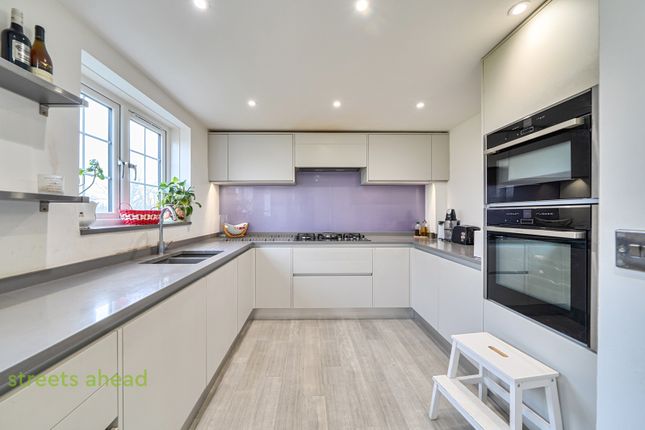 9, Beckett Road, Surrey photo 3