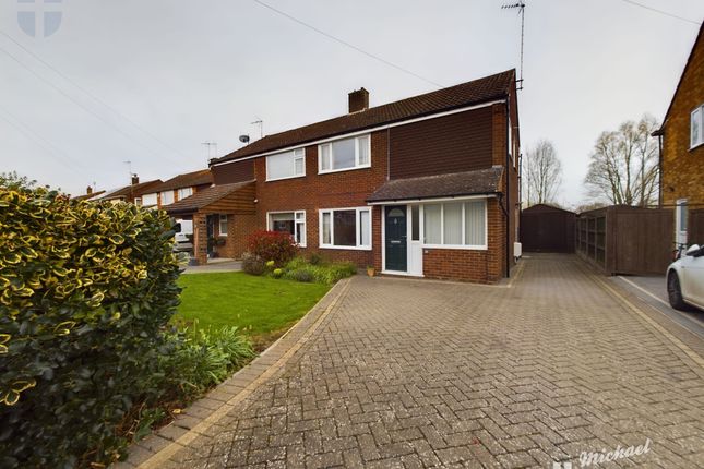 Thumbnail Semi-detached house to rent in Northfield Road, Aylesbury