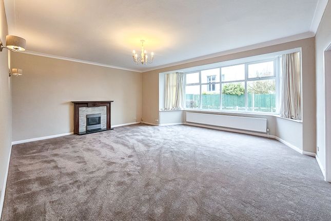 Flat 3, 2a Leadhall Drive, Harrogate photo 2