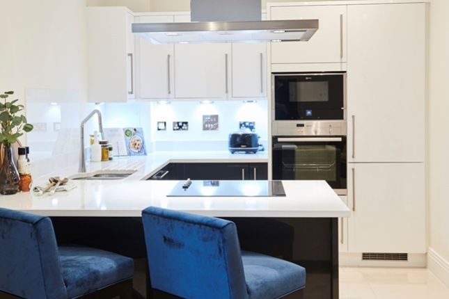 9, Palace Wharf Rainville Road, London photo 3