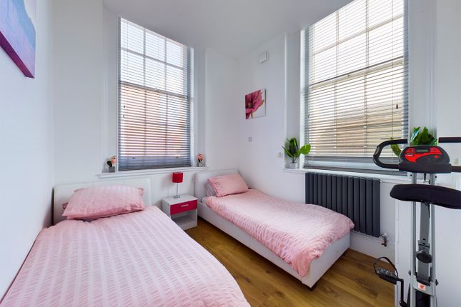 Flat for sale in Brand Street, Hitchin
