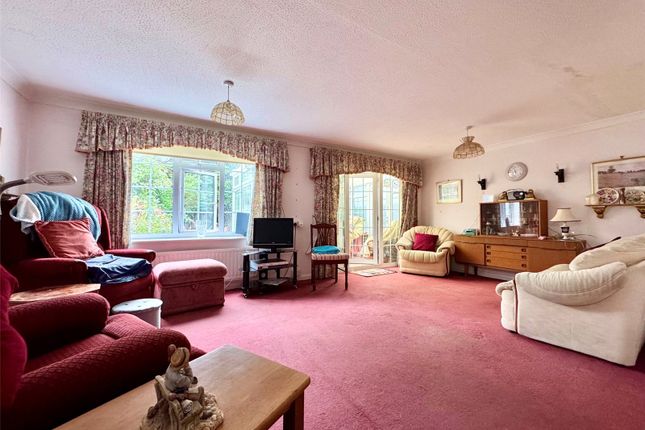14, The Martells, Barton On Sea photo 3