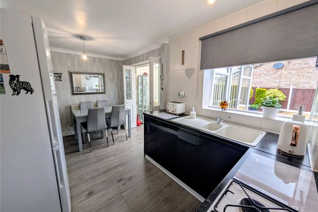 46, Marlowe Road, Staffordshire photo 4