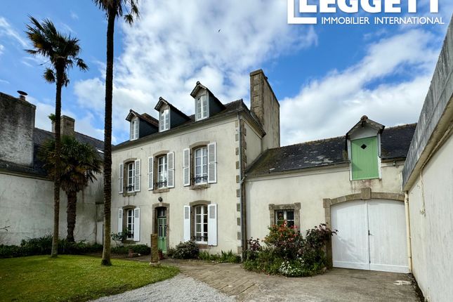Thumbnail Villa for sale in Plomodiern, Finistère, Bretagne