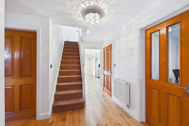 Meadow House, Meadowfield Rise, Wakefield photo 4