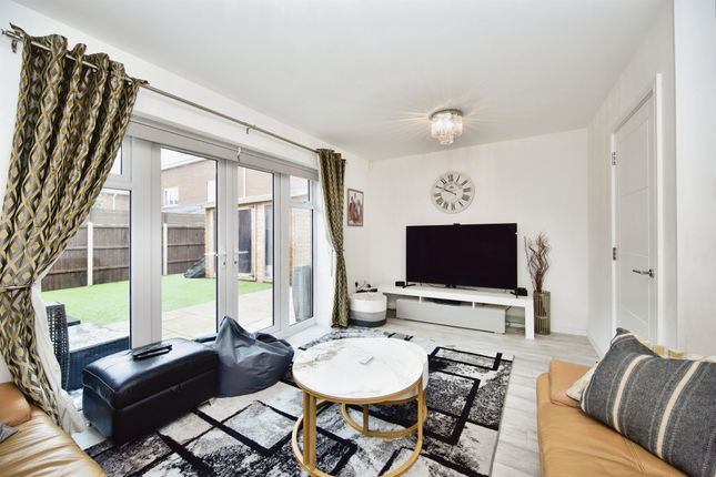4, Maccowan Avenue, Snodland photo 2