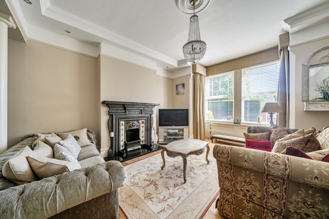 50, Westlecot Road, Swindon photo 4