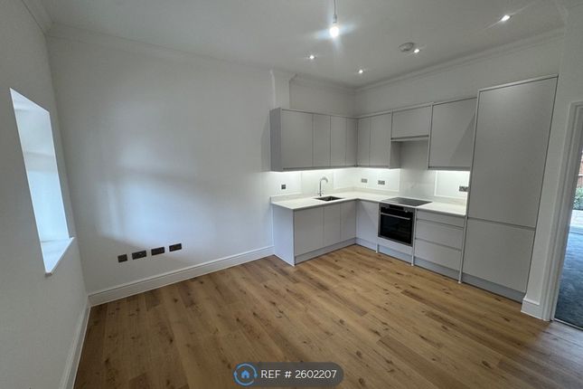 Kitchen/ Living Area