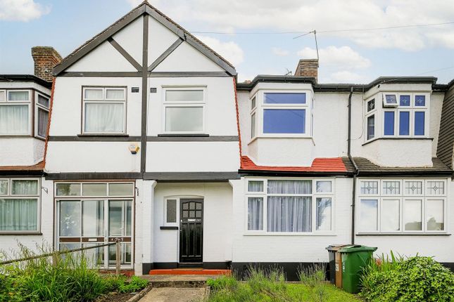 Thumbnail Property for sale in Larkshall Road, London