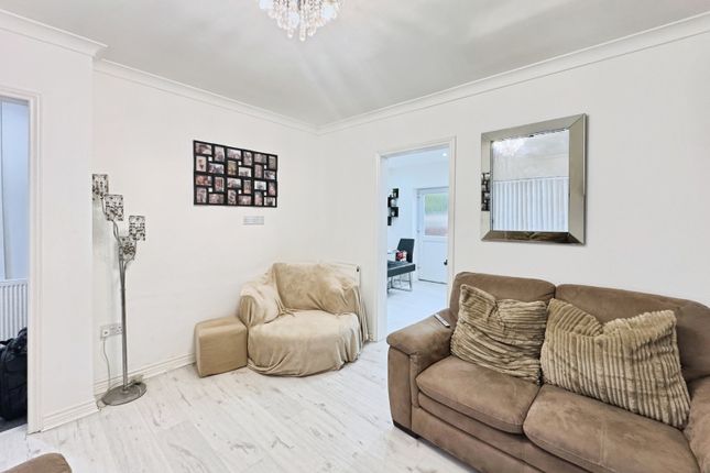 4, Stewart Road, West Midlands photo 2