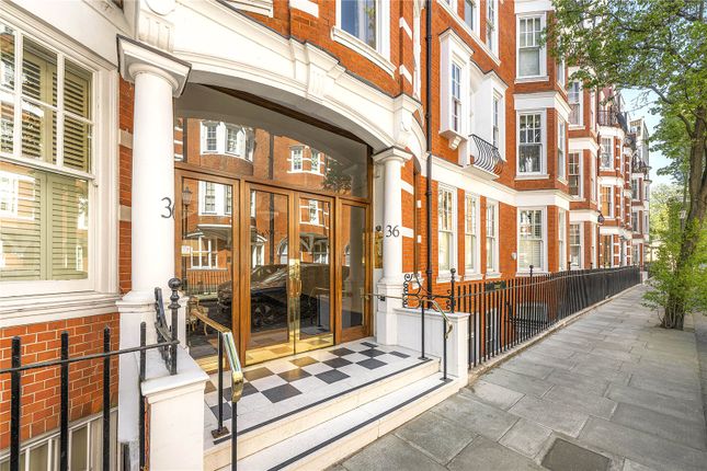 Flat 10, 36, Sloane Court West, London photo 4