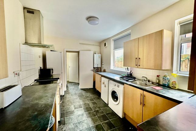 13, May Street, Hull photo 2