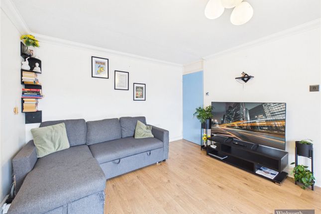 18 Archery Close,, Archery Close, Harrow, Middlesex photo 2