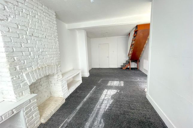 55, Neville Road, London photo 3