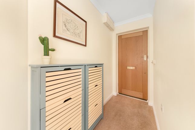 Flat for sale in Nottingham Road, South Croydon