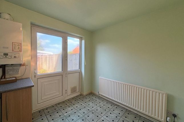 140 Polperro Way, Nottingham photo 4