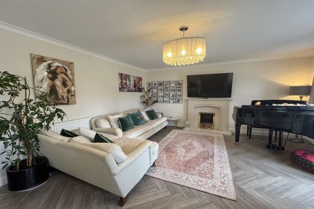4 Brown Lane, Stockport photo 3