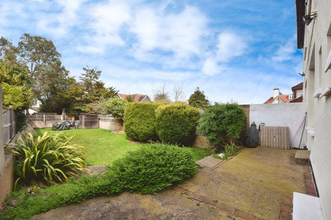 12a,, Gloucester Terrace, Essex photo 4