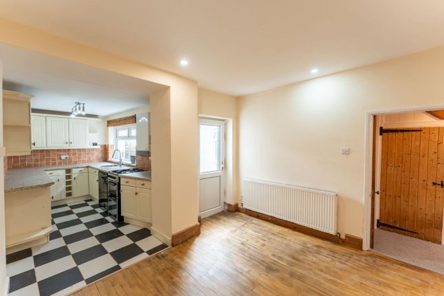 7, St Helens Road, Abergavenny photo 4