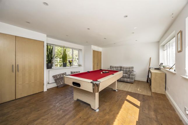 1 Meadow View,, Peak Lane, Littlehampton photo 3