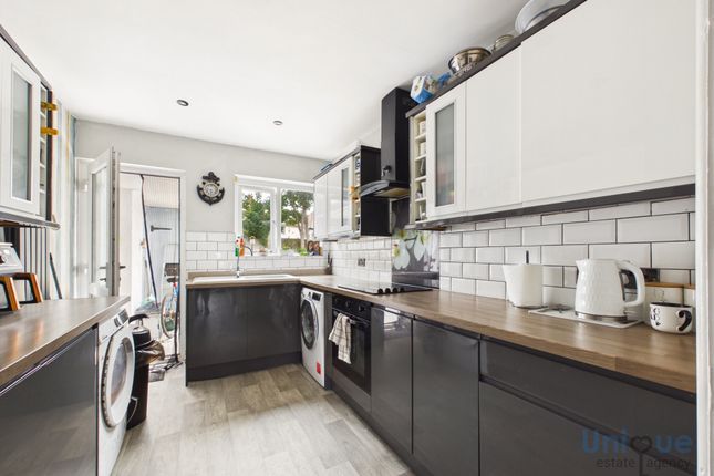9, Witton Grove, Fleetwood photo 3