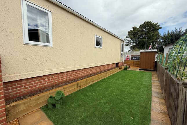 6, Swanbridge Park, London Road, Dorchester photo 2