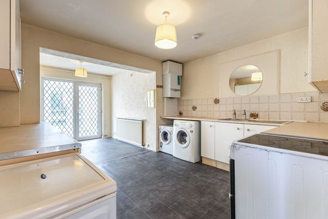 1 Crayford Drive, Crofton, Wakefield photo 5