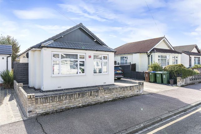 4-bed bungalow on St. Johns Road, Kent, £650,000