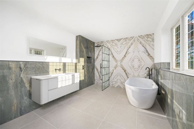 En Suite Bathroom
