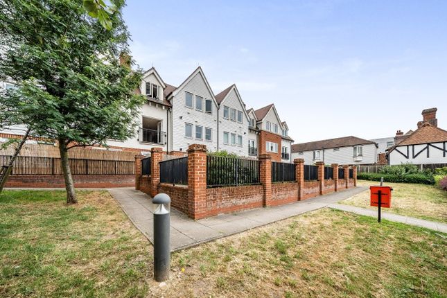 Flat for sale in Foots Cray High Street, Sidcup, Kent