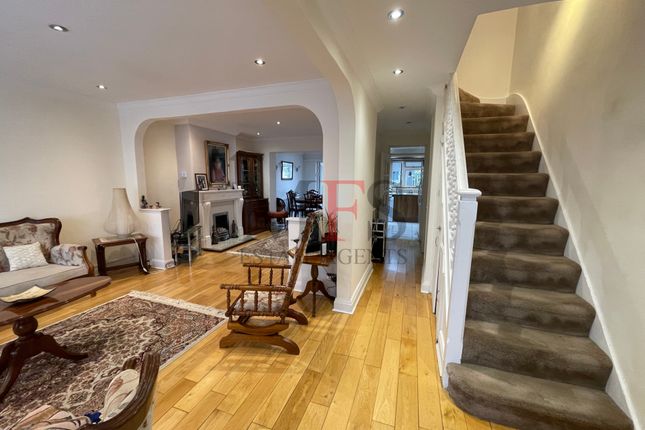 Thumbnail Terraced house for sale in Waltham Ave, Hayes