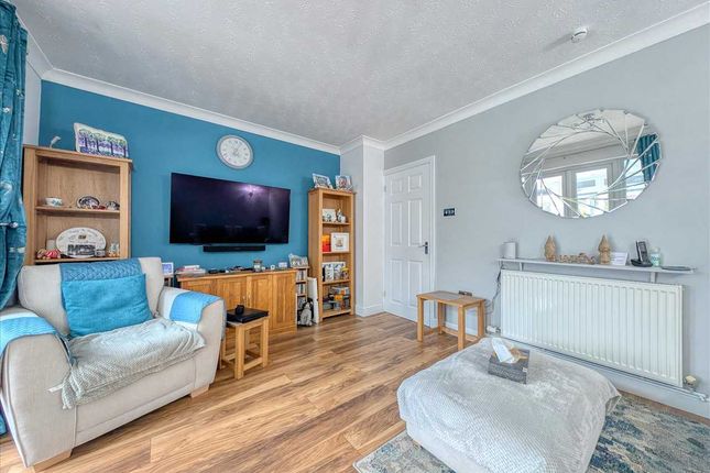 39, Clover Drive, Colchester photo 5